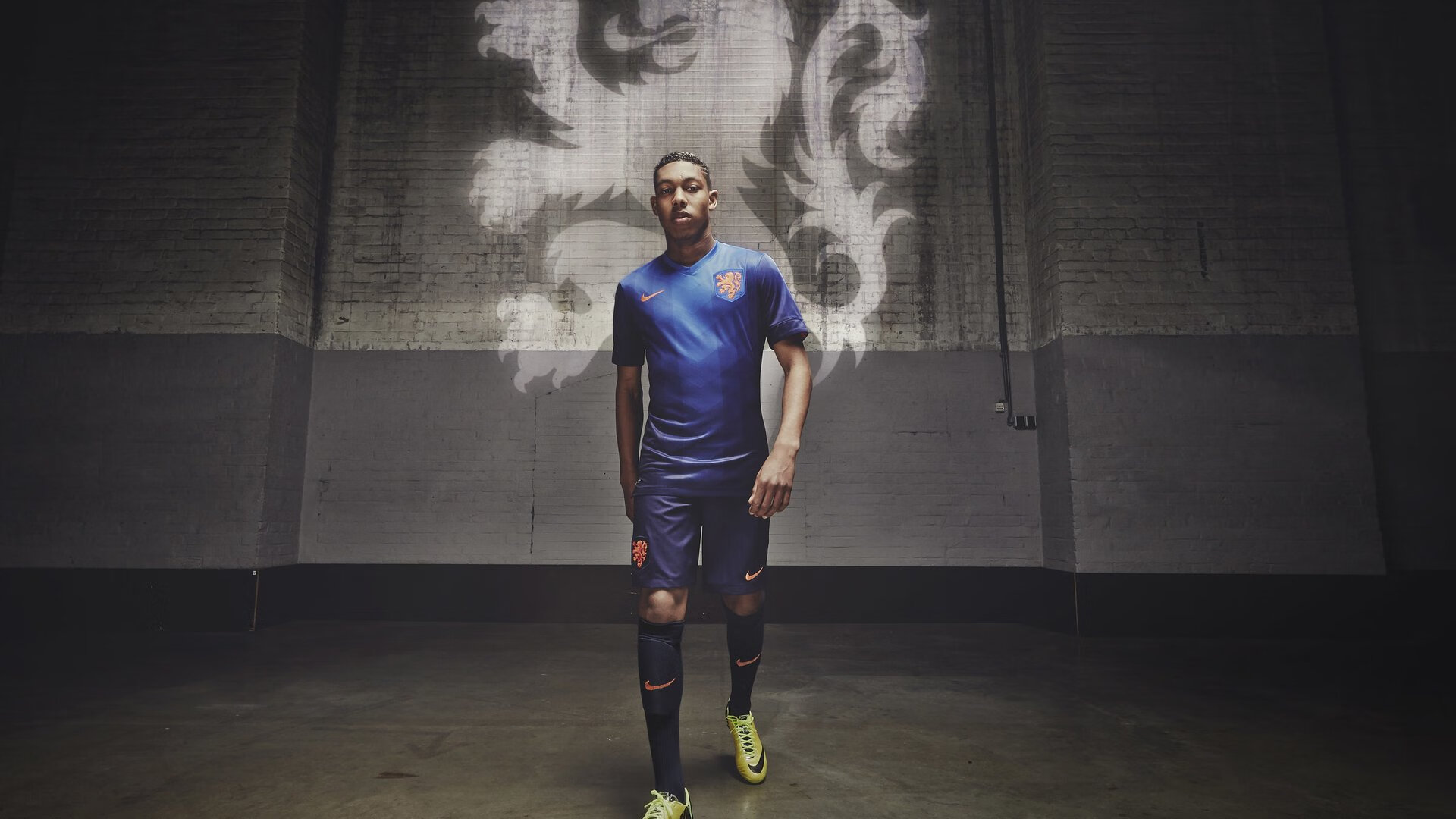 快船主场首次测试新一代球场数据系统，快船主场名称